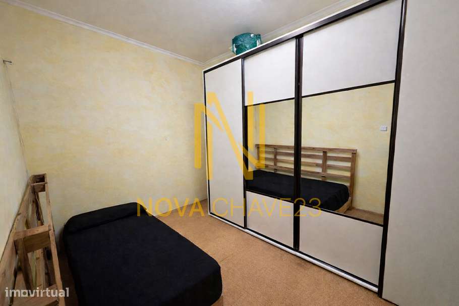 Loja 141m² | 2 Divisões | 2 Wcs | Excelente Potencial de Transformação-7