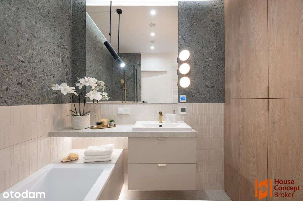 Dwustronne | POD KLUCZ | 2 łazienki | 2 M. postojowe + komórka-8