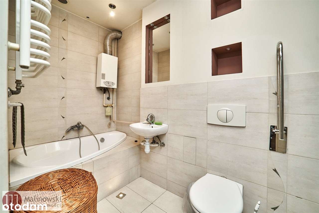 Trzy pokoje z balkonem na parterze, Tychy Edukacj-16