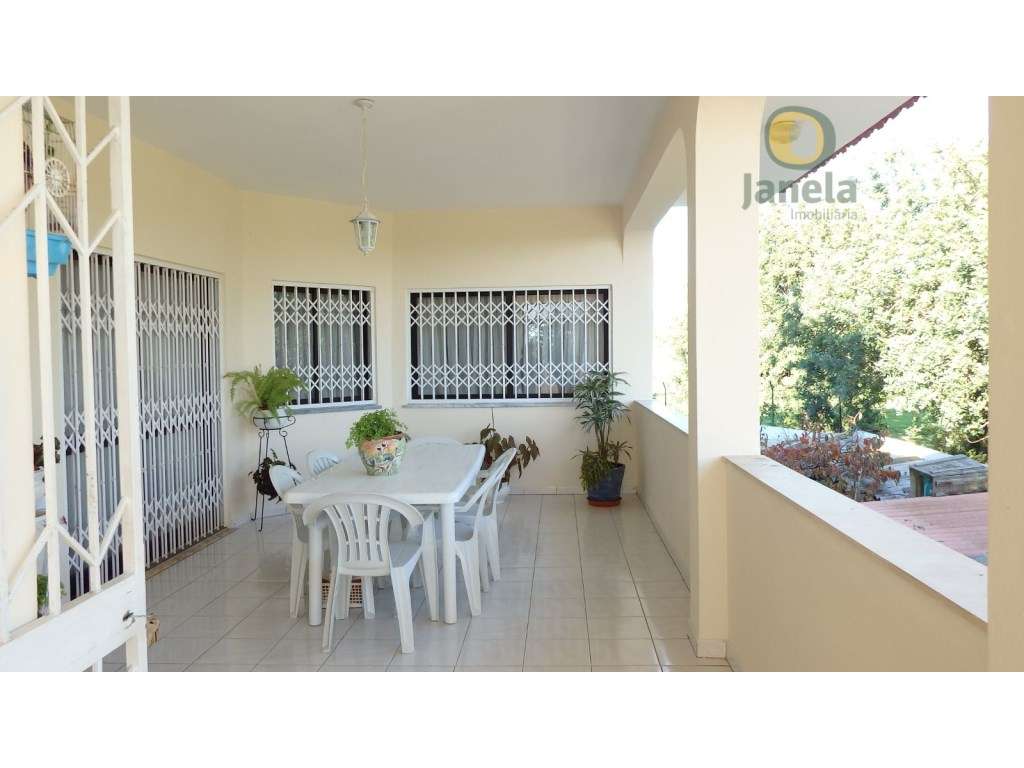 Excelente moradia V 5 em Sta. Bárbara - Grande imagem: 2/33