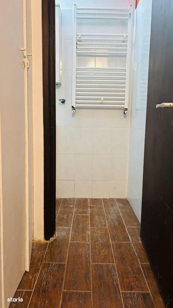 Garsoniera Eroii Revolutiei metrou parc-5