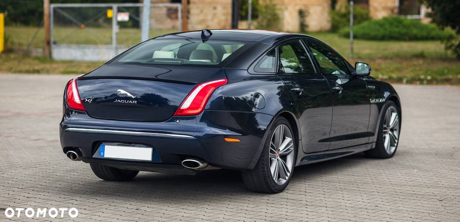 Jaguar XJ 3.0 D V6 R-Sport - 16