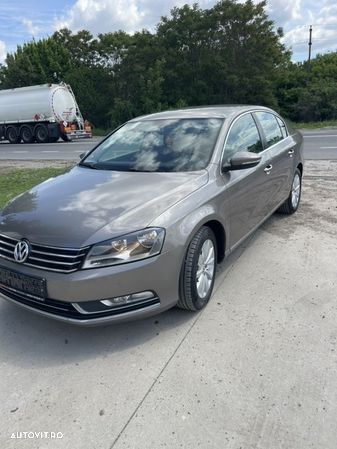 Volkswagen Passat Variant 1.6 TDI BlueMotion - 1