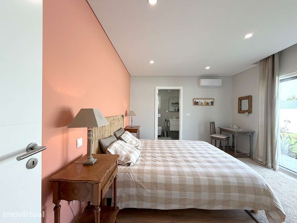 Moradia T4 térrea com 230m2 em condomínio privado, Azeitão-24