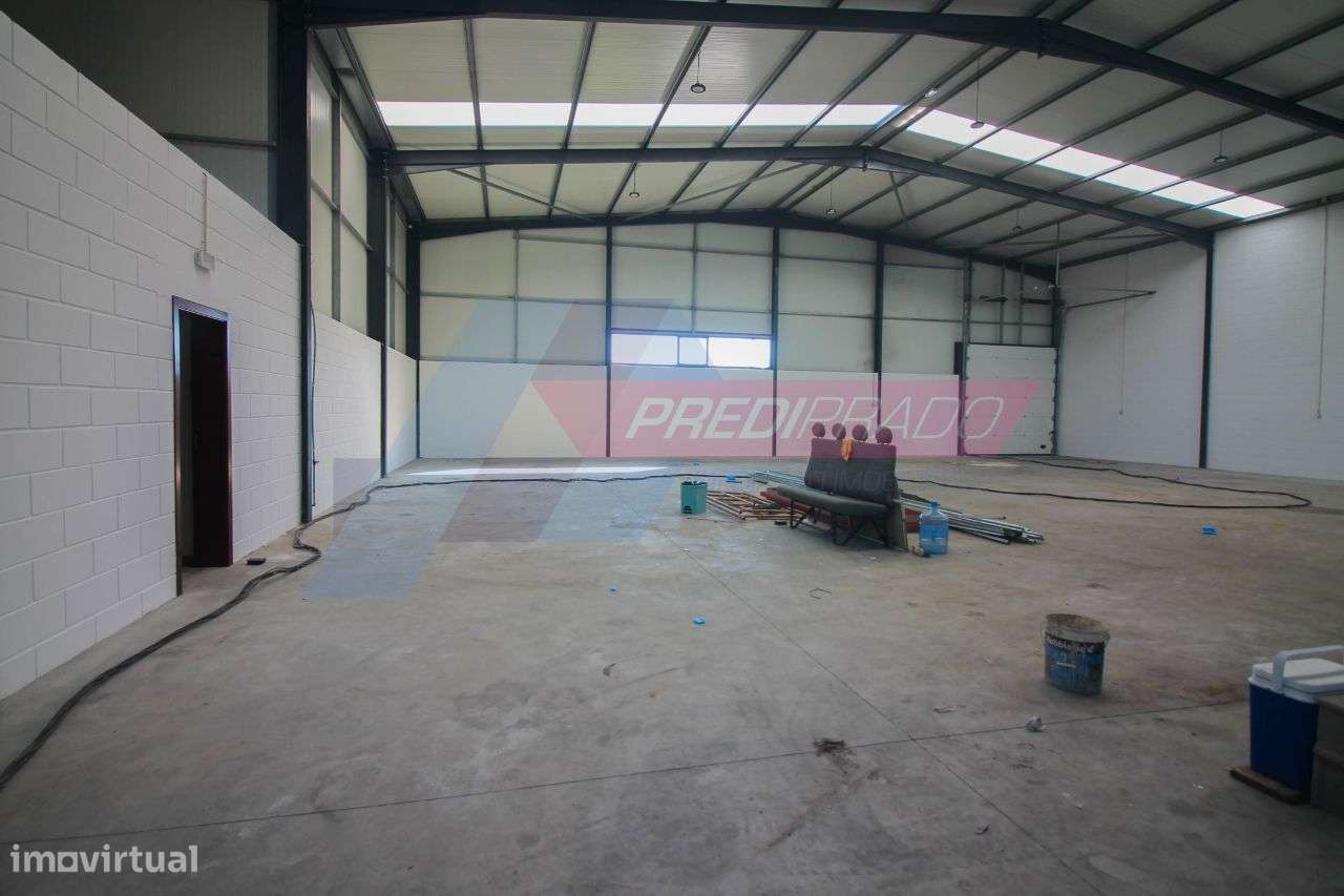 Pavilhão industrial com 460m2 em Oleiros! - Grande imagem: 4/12