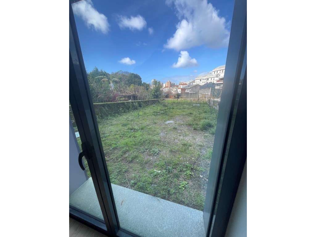 Fantastico T1 com Varanda, proximo da Maternidade Julio Dinis, Porto-13