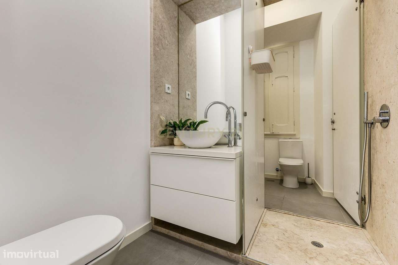 T2+1 DE CHARME COM TERRAÇO, VARANDAS E ARRECADAÇÃO NAS AVENIDAS NOVAS - Grande imagem: 5/42