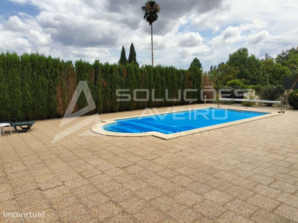 Moradia T4 com Piscina-15