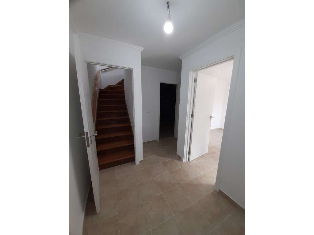 Moradia V3+1 c/vista mar na Ericeira-26