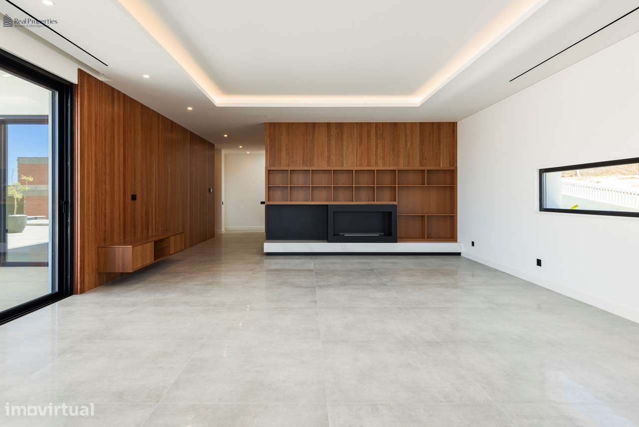 Moradia T4 Nova à Venda - Luxo e Conforto em Cada Detalhe - Grande imagem: 1/52