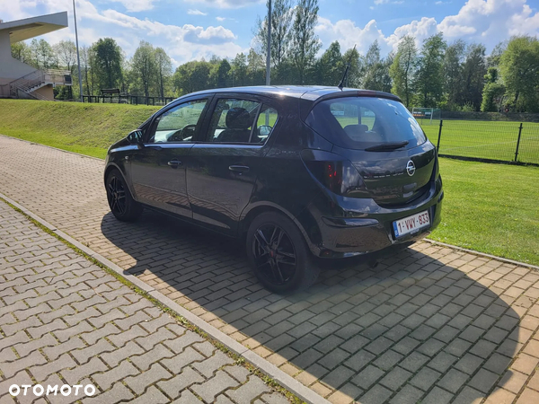 Opel Corsa 1.2 16V Sport - 3