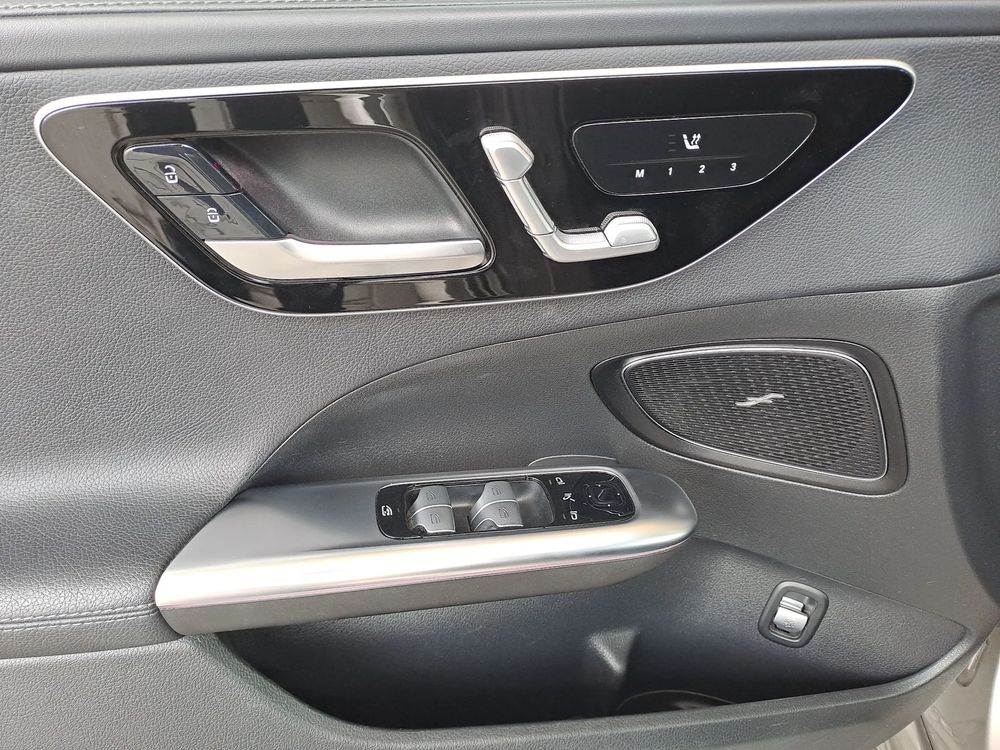 MERCEDES-BENZ KLASA-C C220D mHEV Avangarde Kamera 360 Blind Spot LED Ambiente Nawigacja