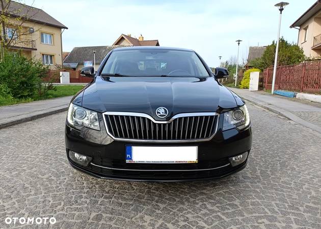 Skoda Superb 2.0 TDI Ambition - 6