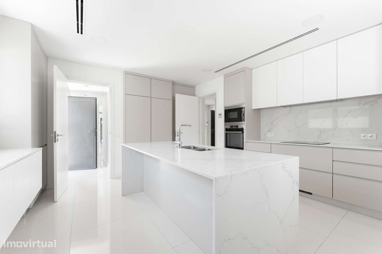 Moradia Isolada T5 com piscina, Birre, Cascais-21