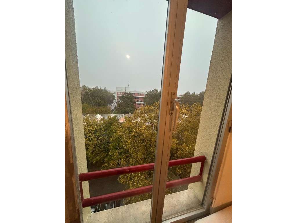 Apartamento T3 em Telheiras - Excelente localização e luminosidade-6