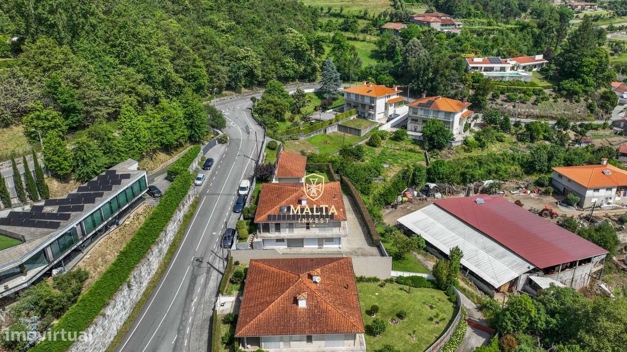 Moradia de Sonho na zona da Falperra!-12