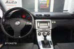 Volkswagen Passat 2.0 TDI DPF Trendline - 19