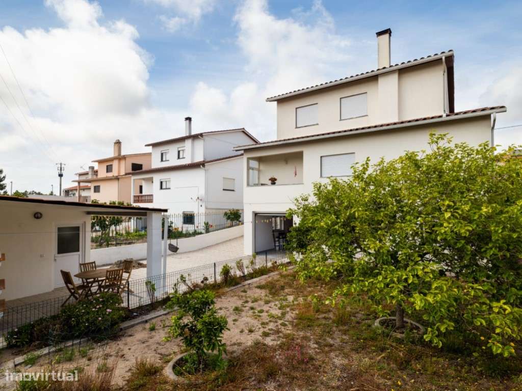 Moradia T4 individual em Vieira de Leiria-33