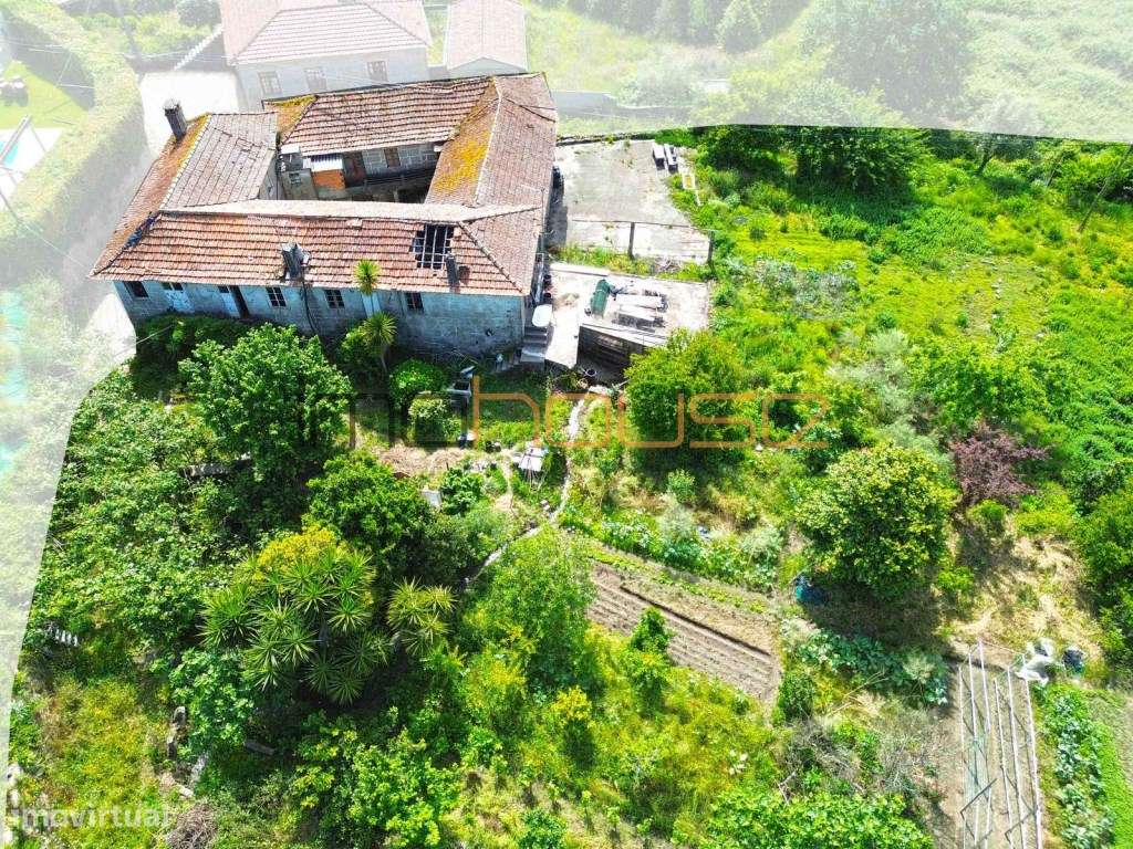 Quinta Tradicional com Terreno Plano e Ribeiro - A 22 min. do Porto-7