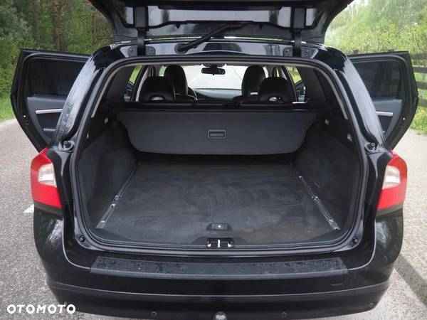 Volvo V70 2.5T Summum - 24