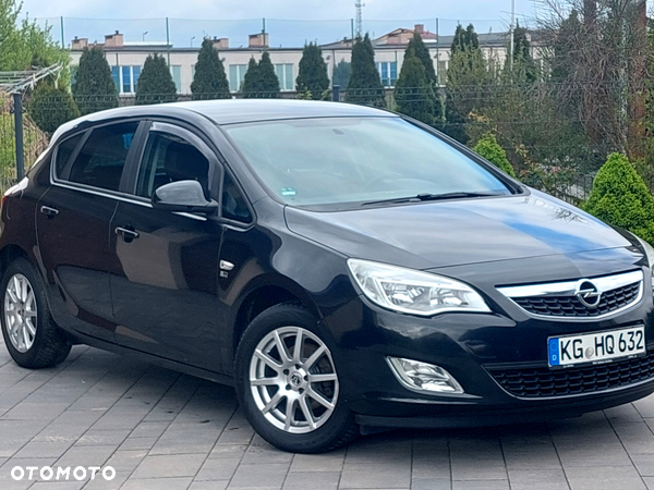 Opel Astra 1.4 ECOFLEX Design Edition - 4