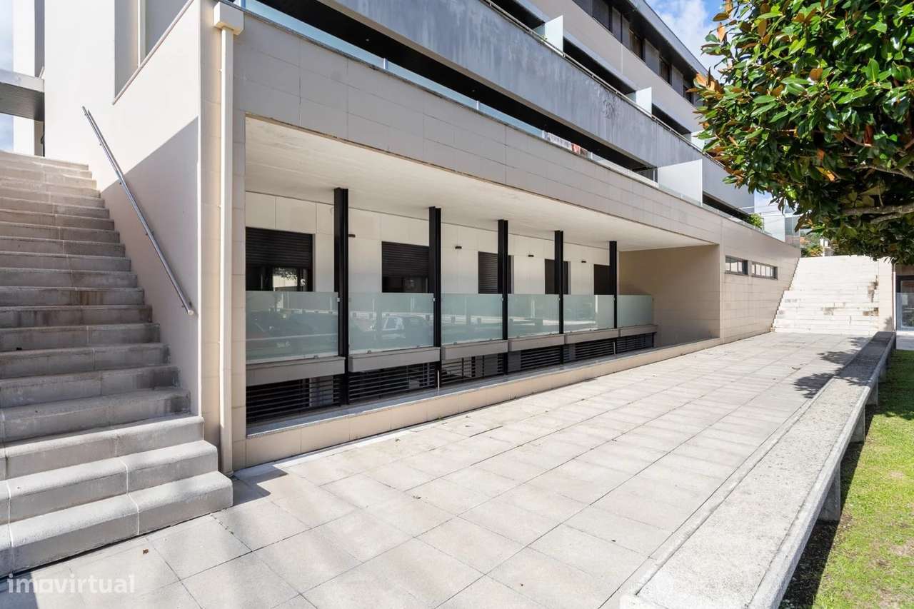 Fantástico apartamento com 2 pisos, constituído por um  T2 e um T1+1 - Grande imagem: 4/43