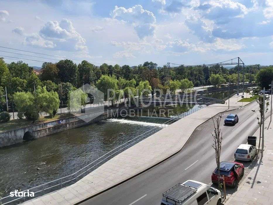 Apartament cu 3 camere - Gruia / Zona Centrala - Imagine principală: 1/16