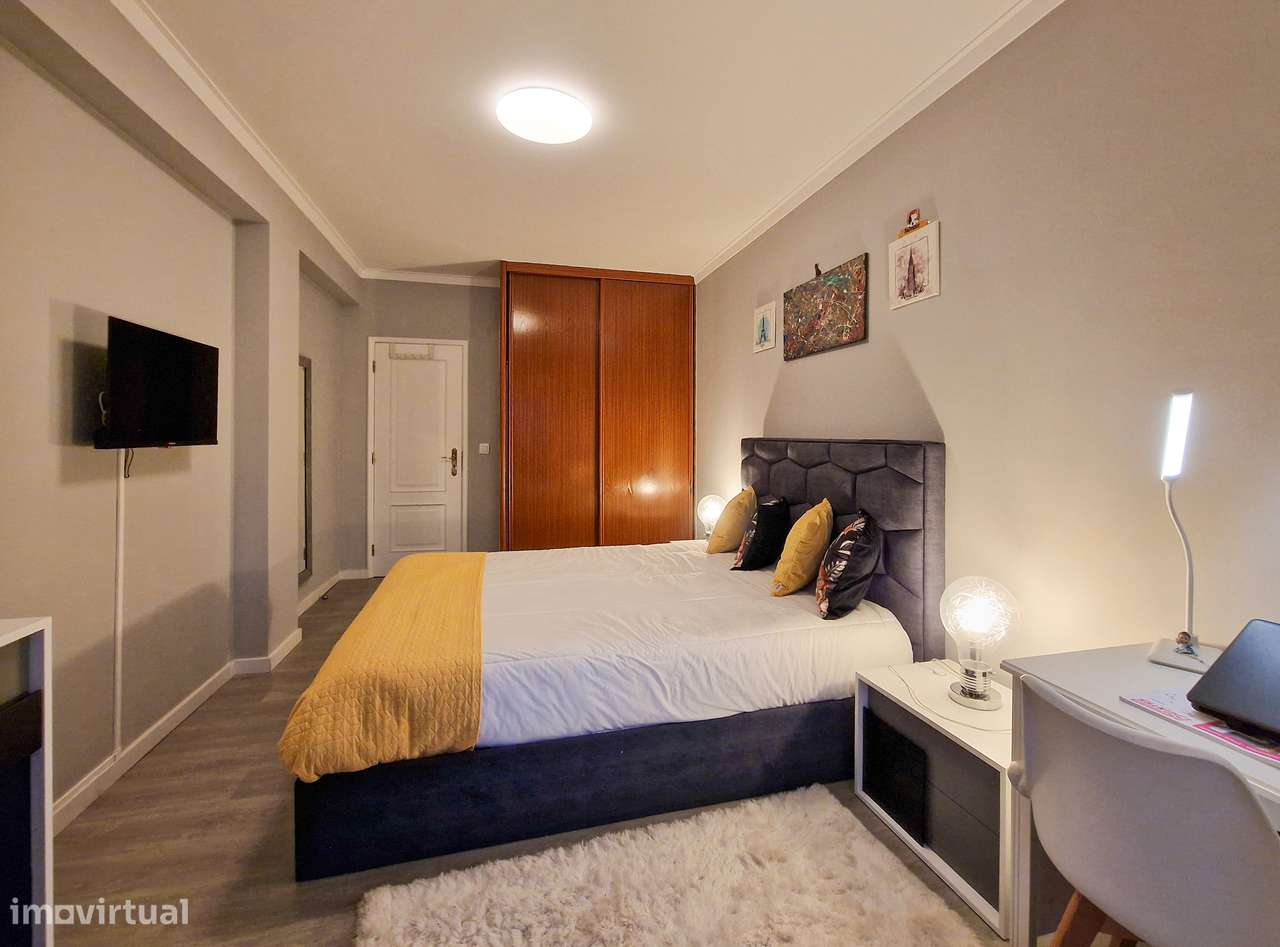 Apartamento de 4 assoalhadas em óptimo estado de conservação.-12