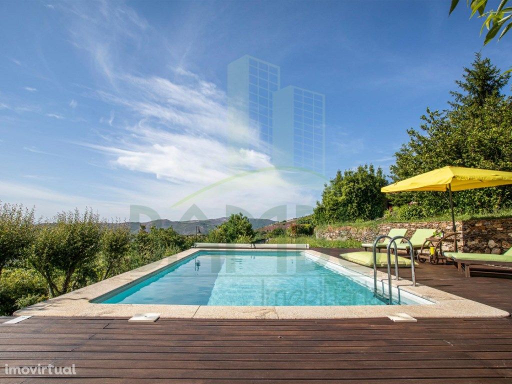 Fantástica propriedade com piscina na Serra D'Arga