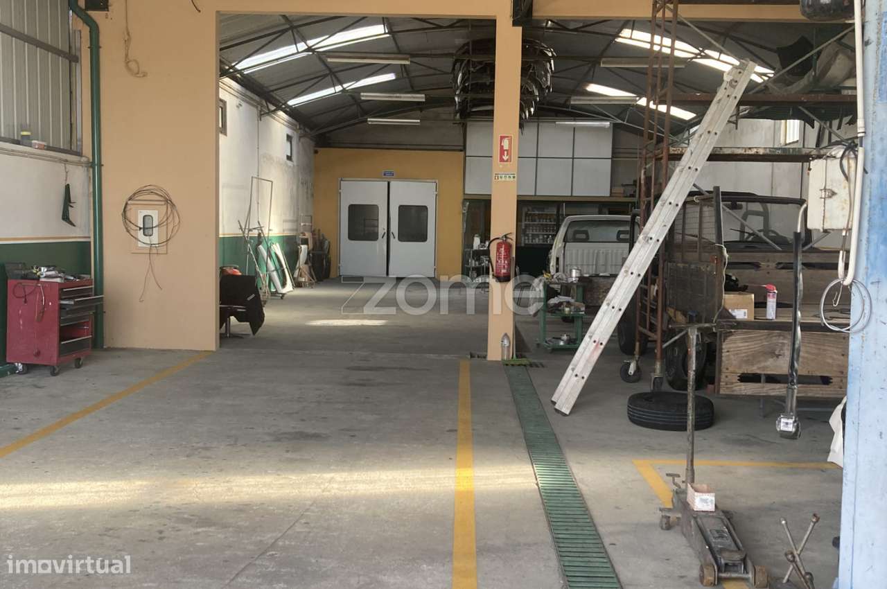 Armazém|Oficina de Pintura Automóvel - Grande imagem: 2/16