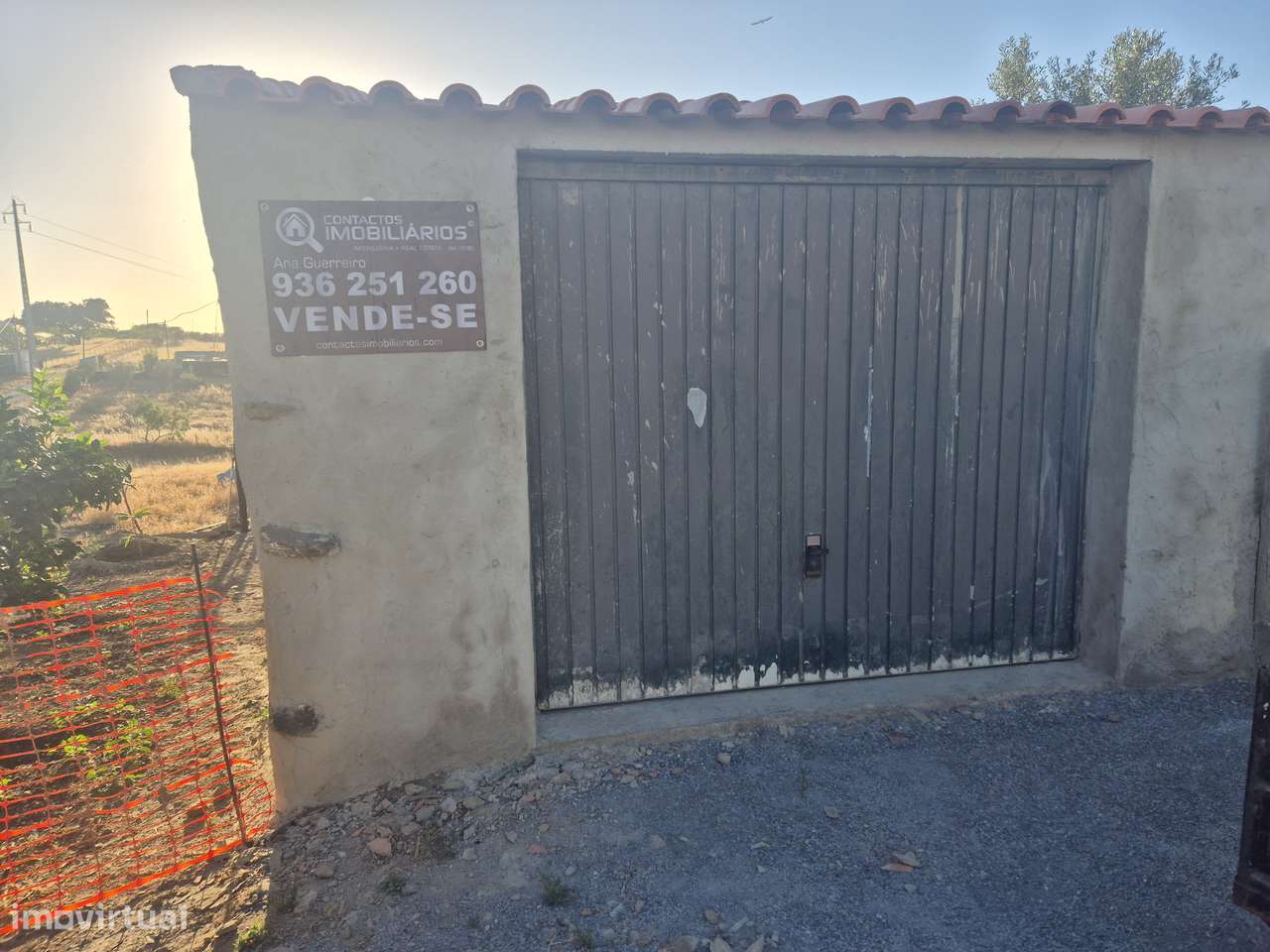 Moradia terrea com terreno todo vedado na Aldeia dos Fernandes-15