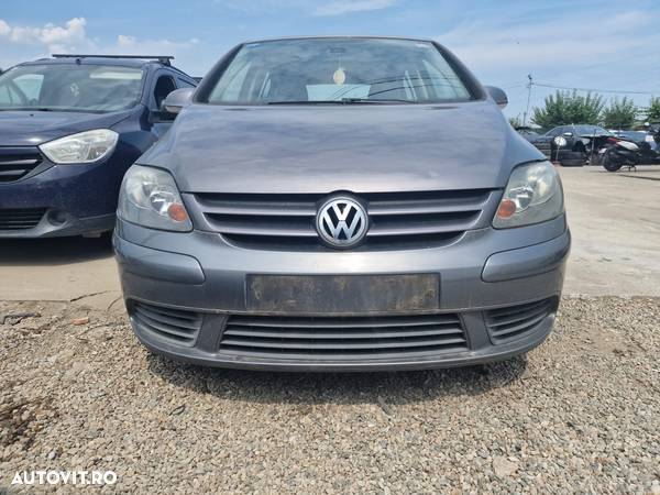 Dezmembram Golf 5 Plus, an 2008, 1.9 TDI cod BXE, Euro 4, cutie manuala 5 trepte - 7