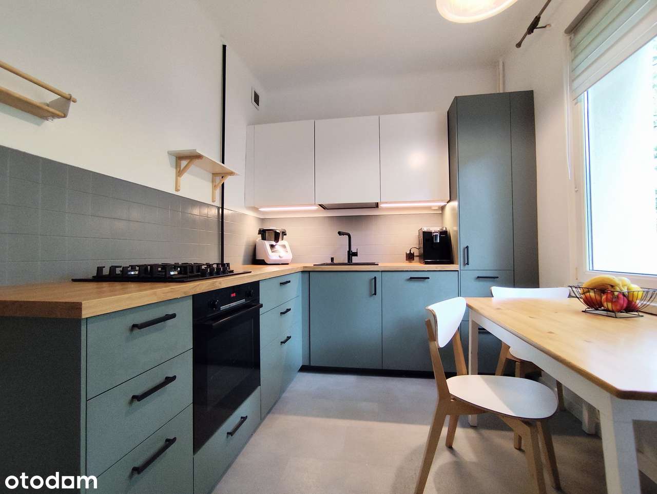 Komfortowe mieszkanie 4-pokojowe z balkonem – świetna lokalizacja!-16