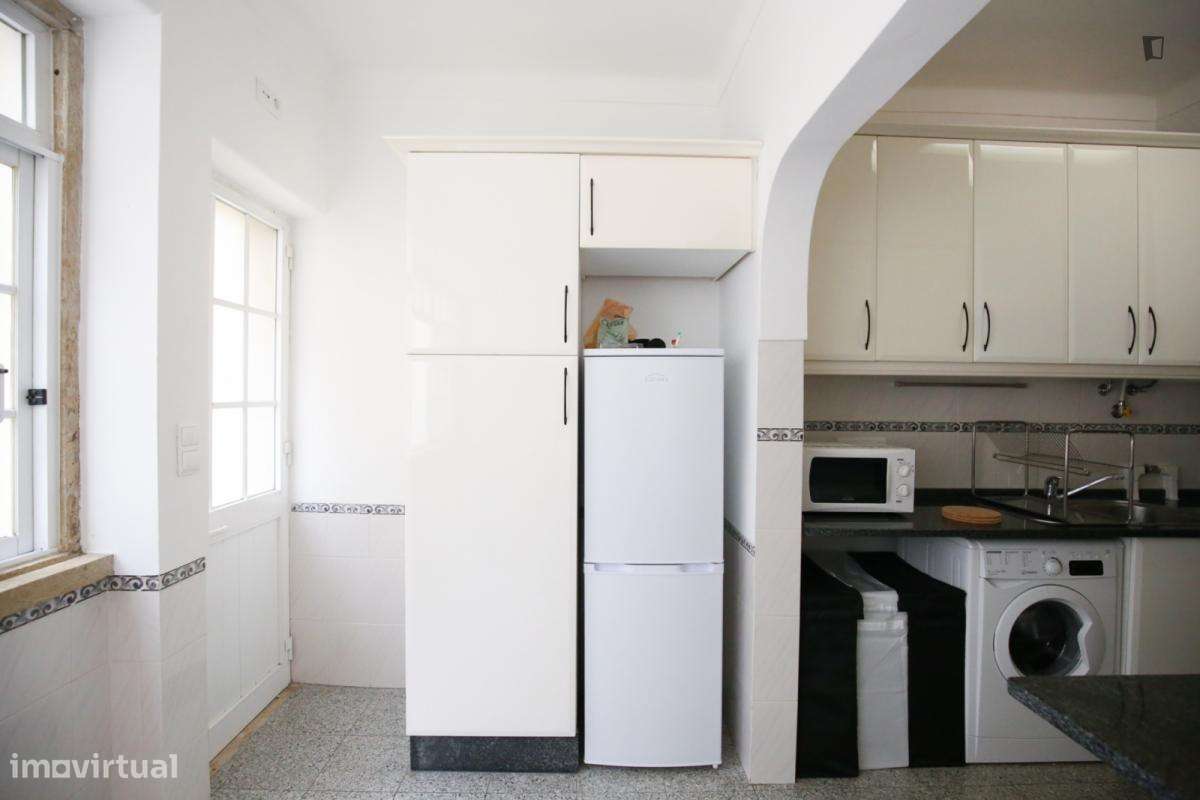 Quarto - localizado em Arroios Lisbon - Grande imagem: 5/28