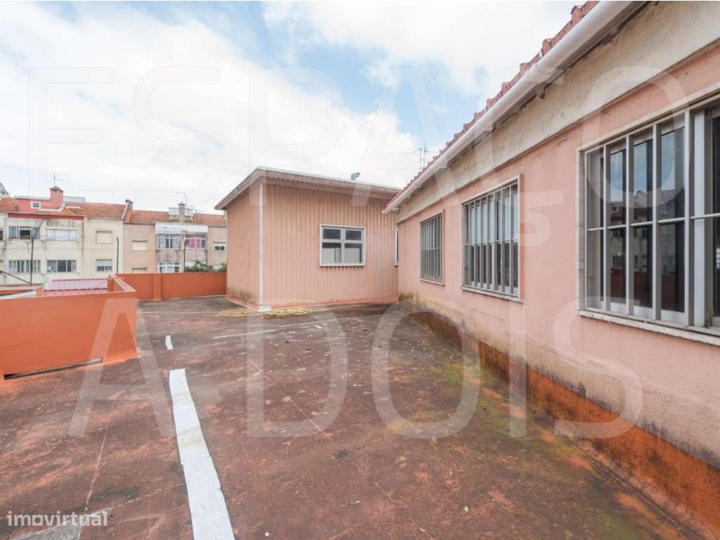 Armazém Amplo; com 2 Pisos! Boa Localização, próximo do Centro da A...-54