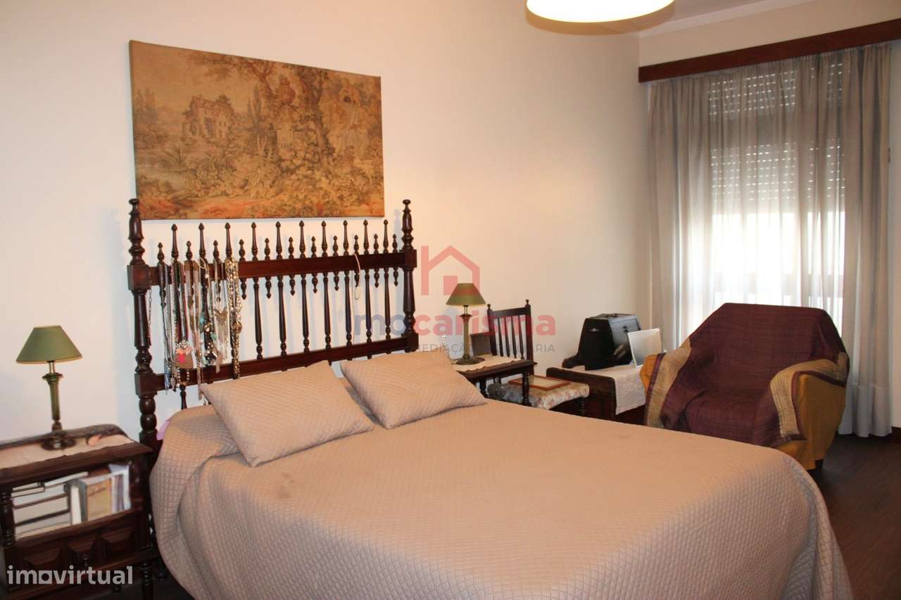 Apartamento T4 no centro de Guimarães-9