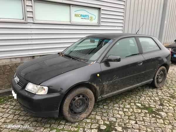 Audi A3 1.6cc 3P 1998 - Para Peças - 2