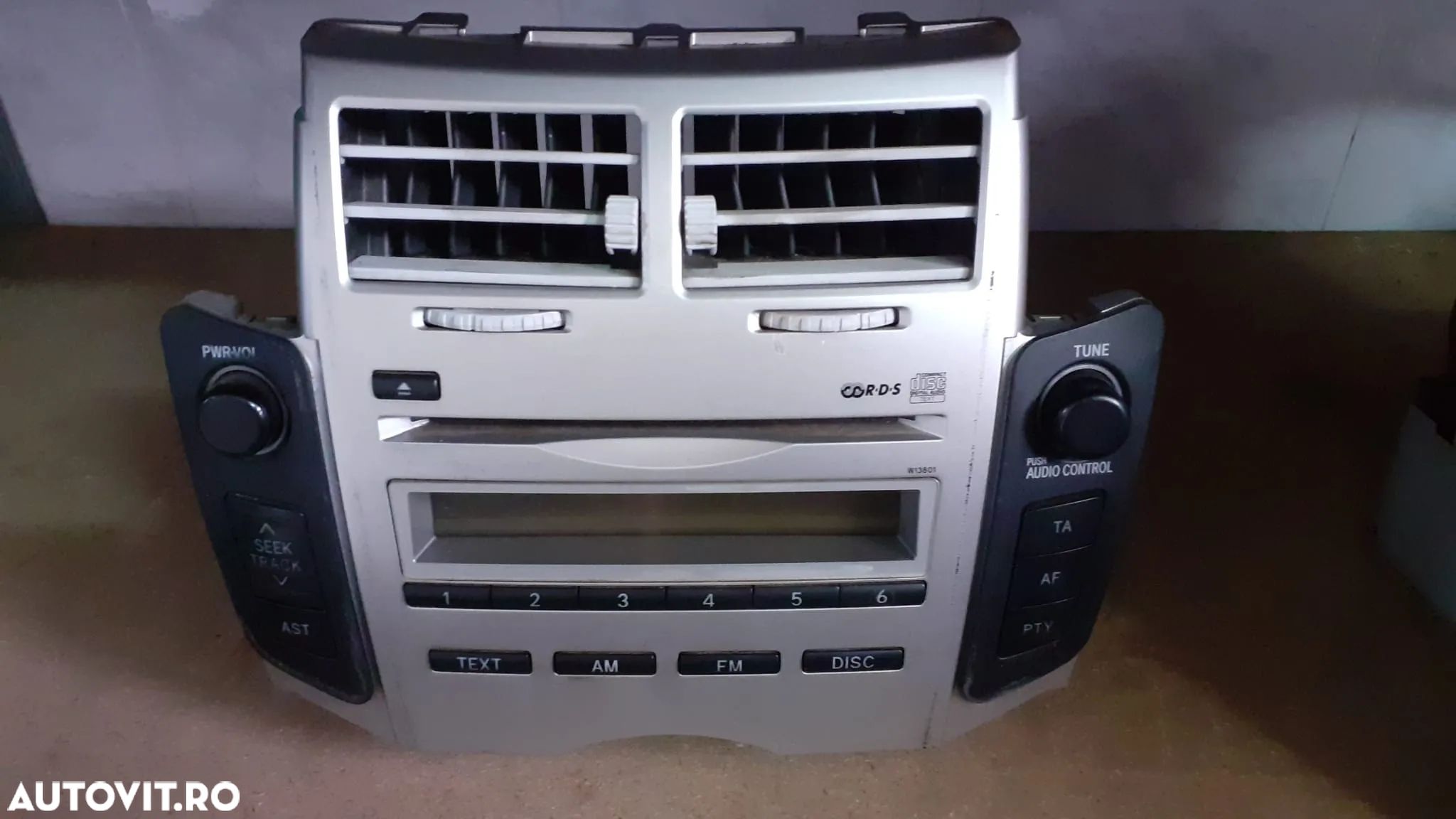Radio CD Toyota Yaris - 1