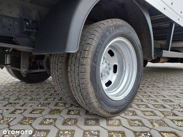 Iveco Daily 35C16 2.3HPi, Kontener 8PAL, Winda 750KG - 4