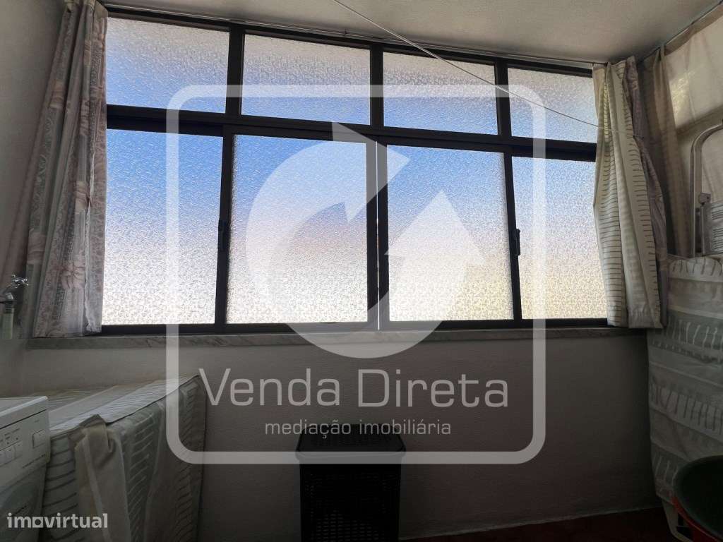Andar de moradia T3 com garagem, Barreiro-10