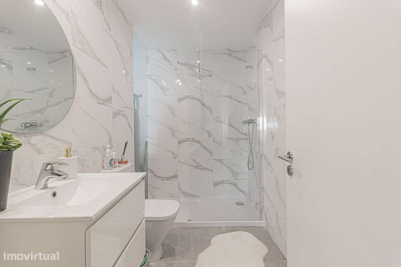 Moradia geminada T3+1 à venda em Quinta das Laranjeiras - Grande imagem: 4/40