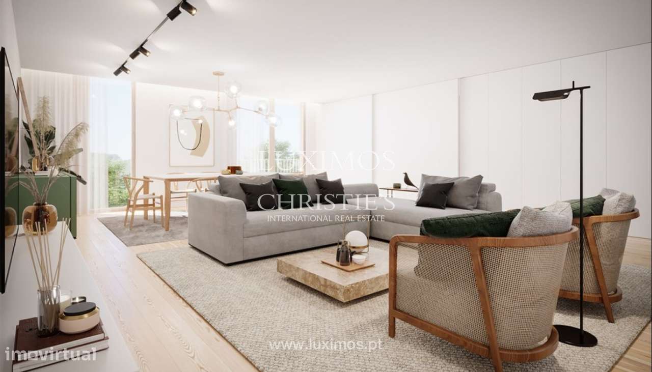 Apartamento T3 com varandas, para venda, no Porto - Grande imagem: 4/7