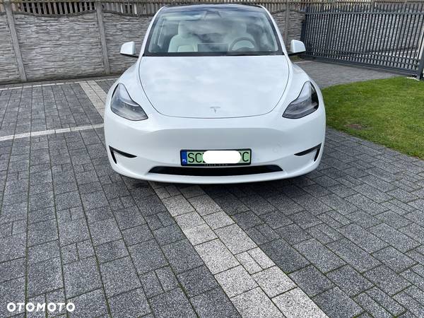 Tesla Y Long Range AWD - 2