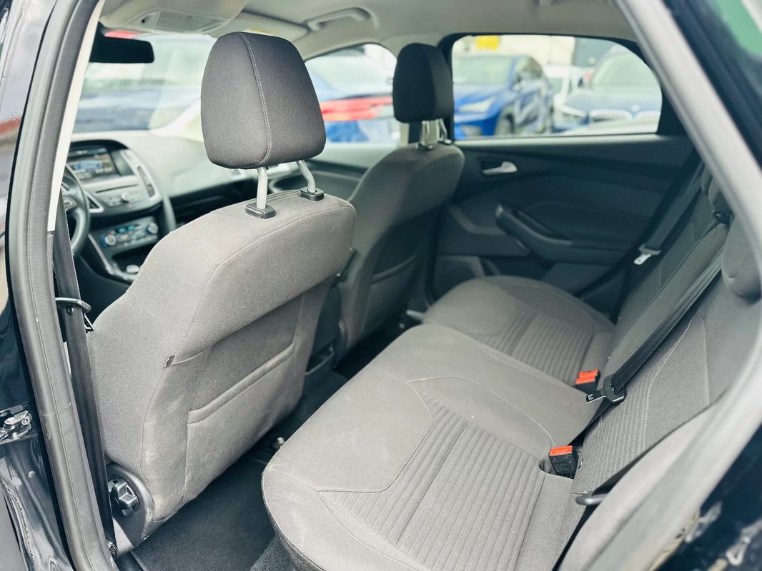Ford Focus 1.0 EcoBoost Titanium - 21
