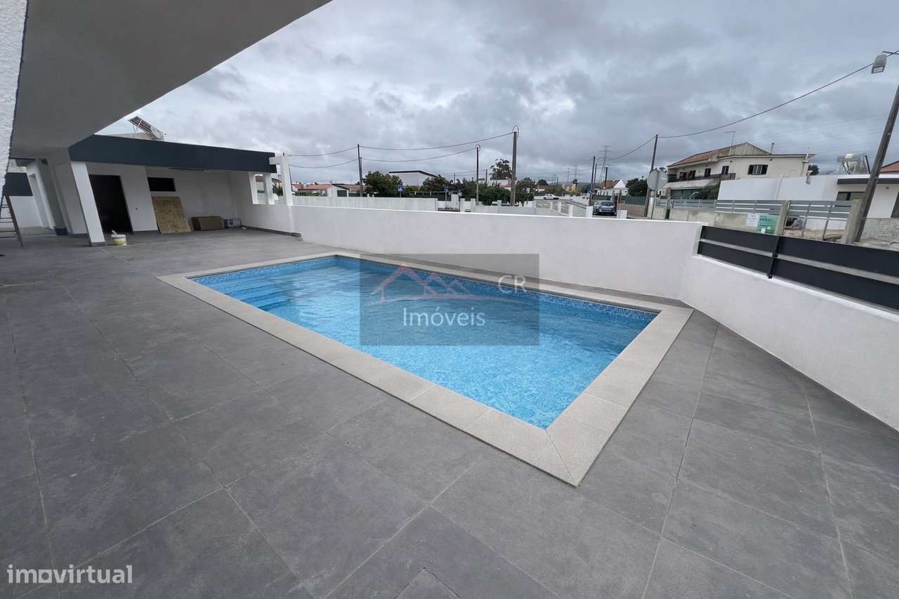 Moradia Isolada Térrea V3 com Piscina -  Quinta do Anjo-7