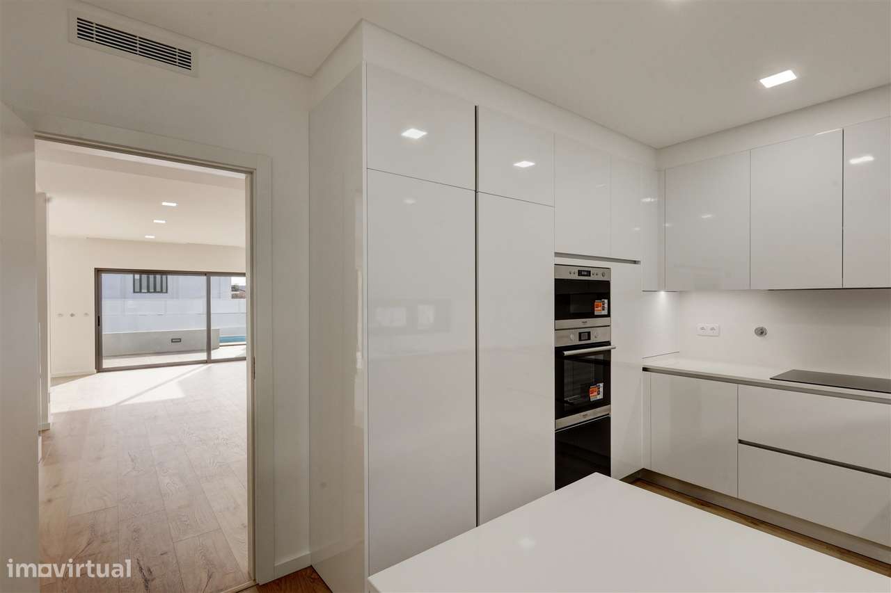 Moradia T4 a estrear no Fanqueiro - Loures - Grande imagem: 5/29