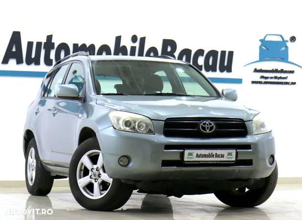 Toyota RAV4 - 4