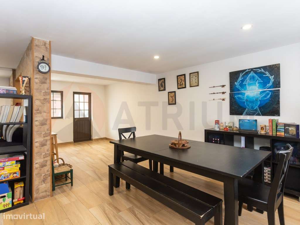 Moradia T3 com garagem, no Faralhão-16