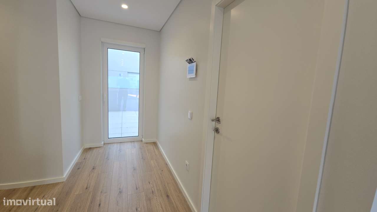 APARTAMENTO T2 NOVO COM TERRAÇO NO CORAÇÃO DE BRAGA-8