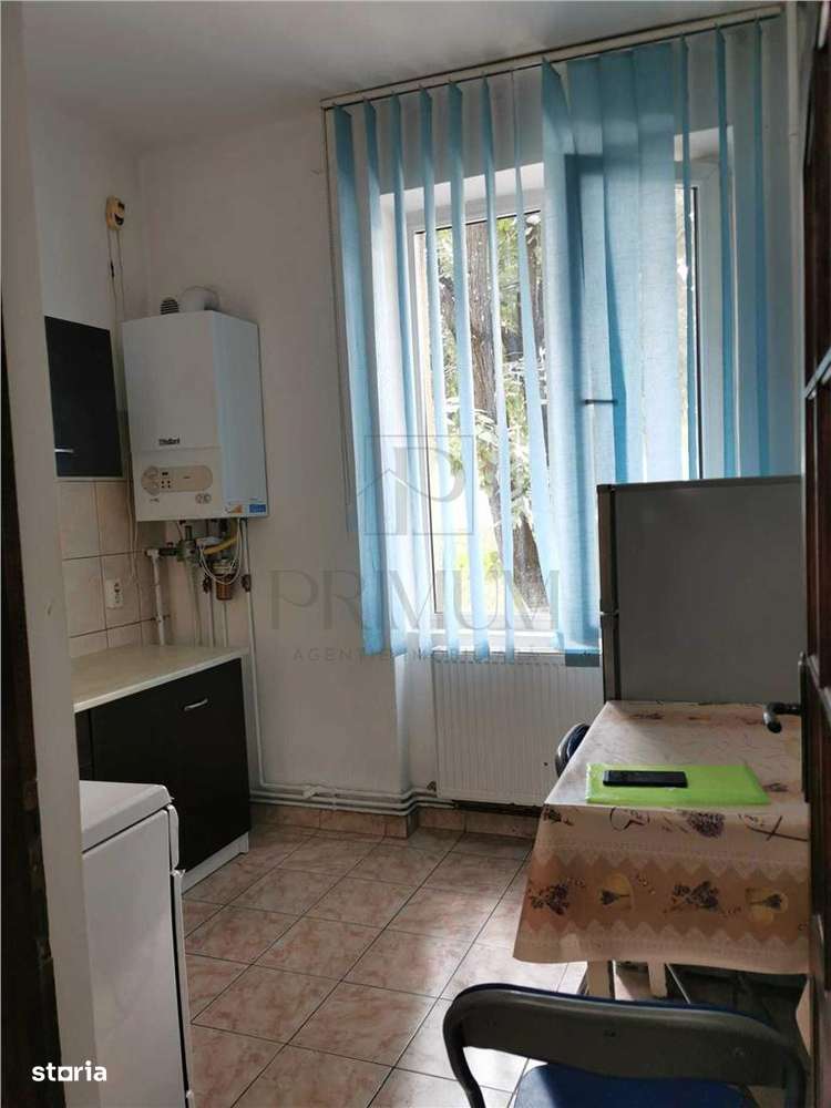 Apartament 1 camera-Decomandat-Central-Medicina-Centrala proprie - Imagine principală: 4/7
